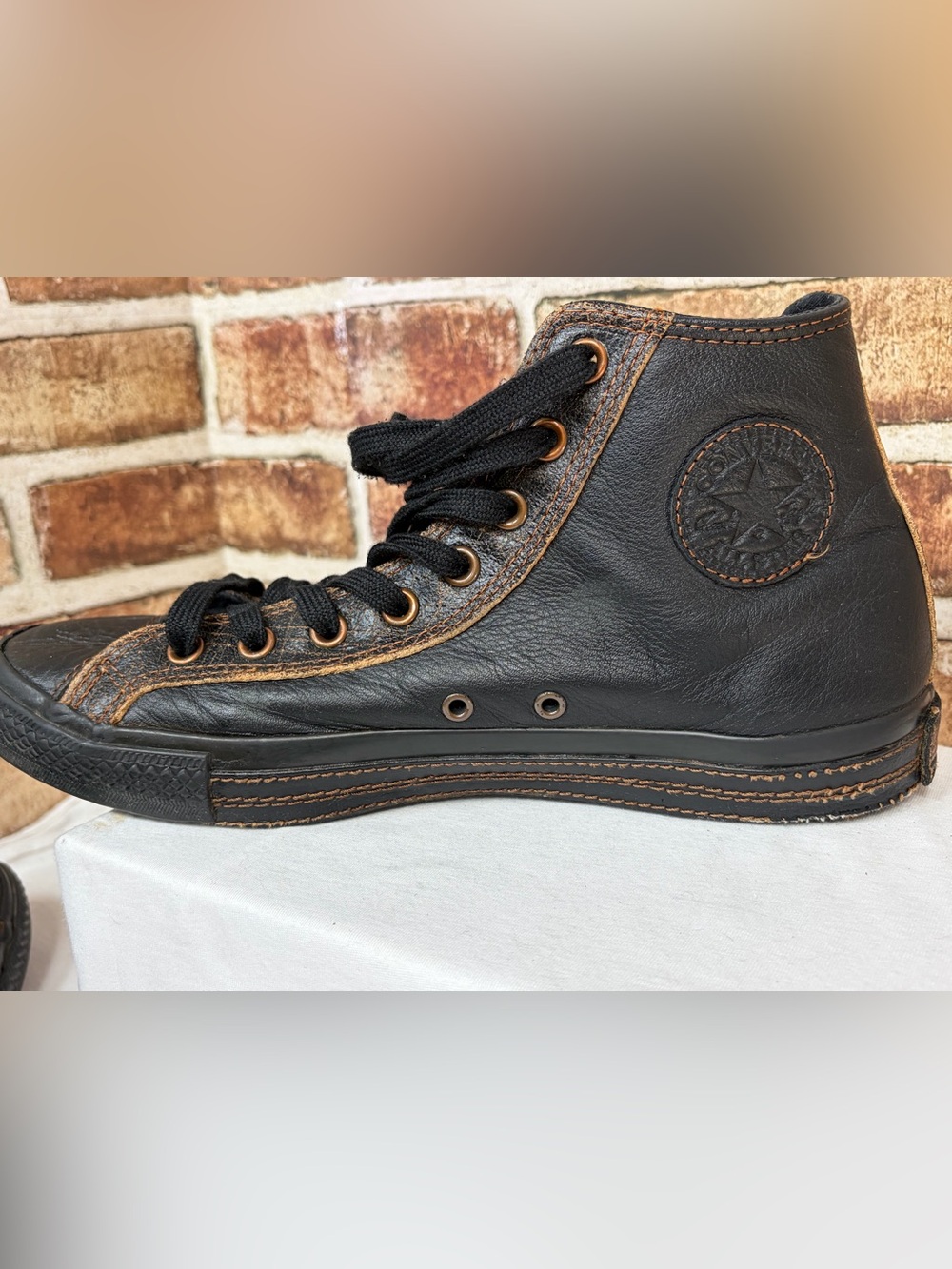 Converse Chuck Taylor All Star 1S986 Distressed Black Leather High Top Mens 10 - Picture 12 of 16